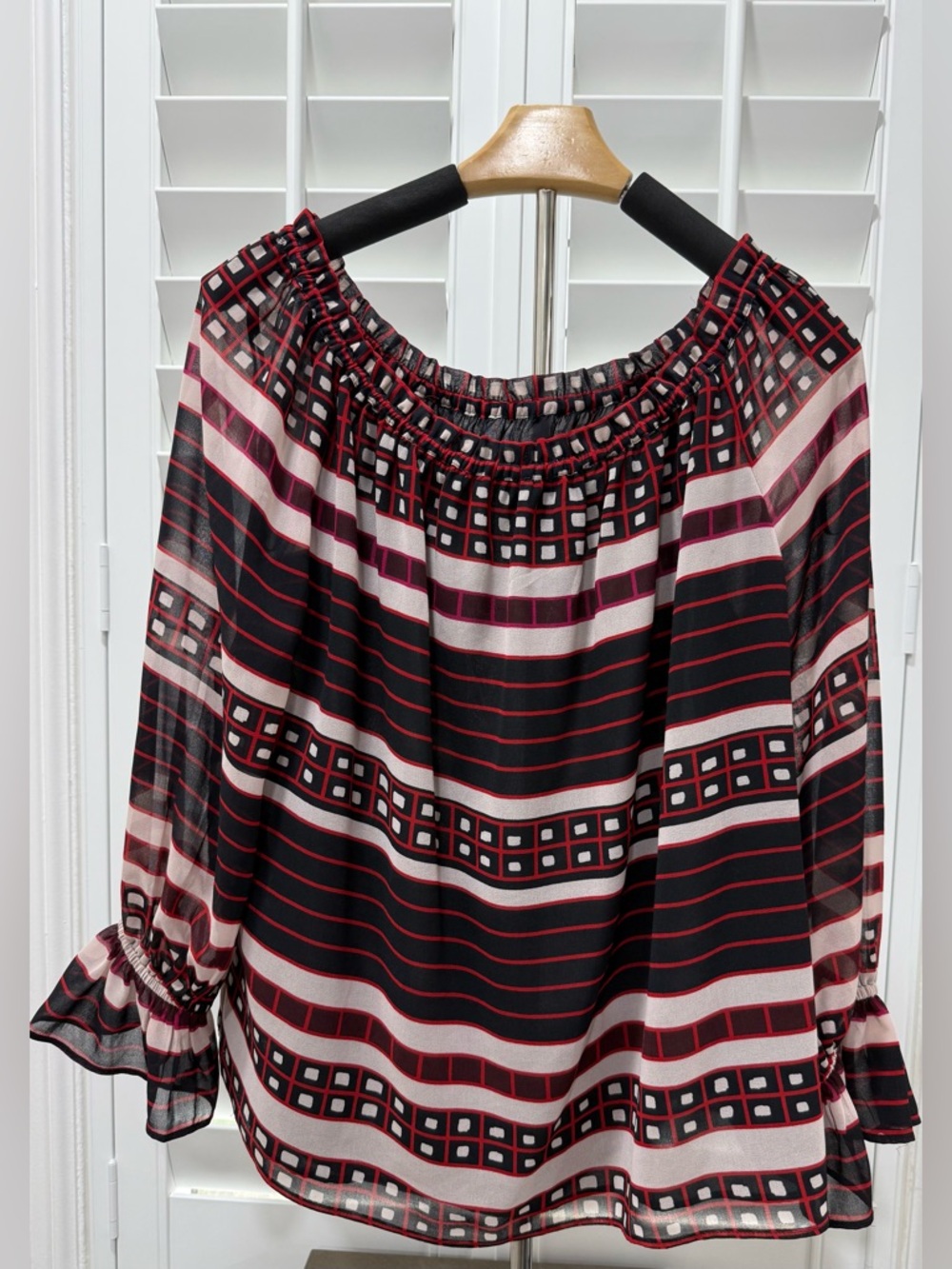 LOFT Black, Red & White Off-Shoulder Geometric Blouse